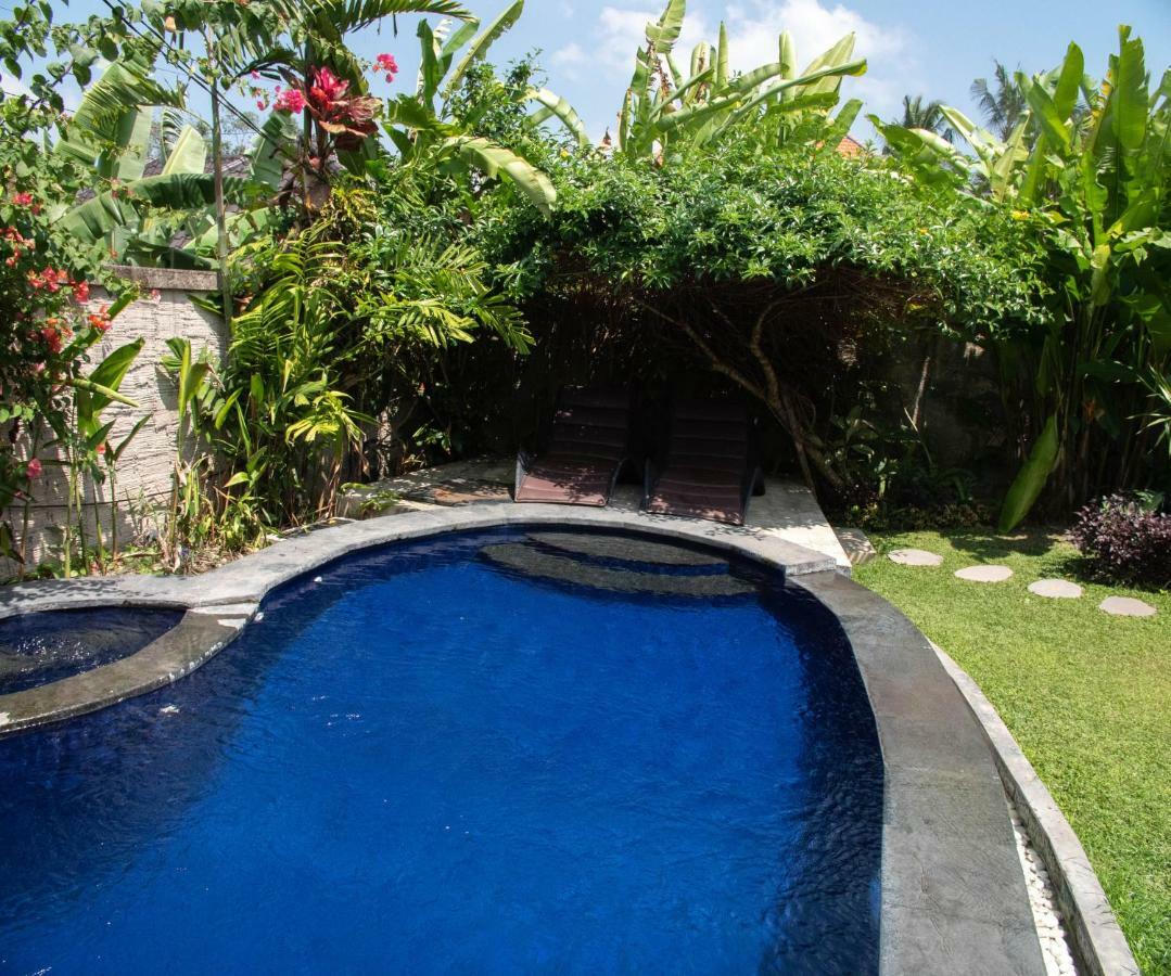 Ratna Villa Ubud Exterior foto